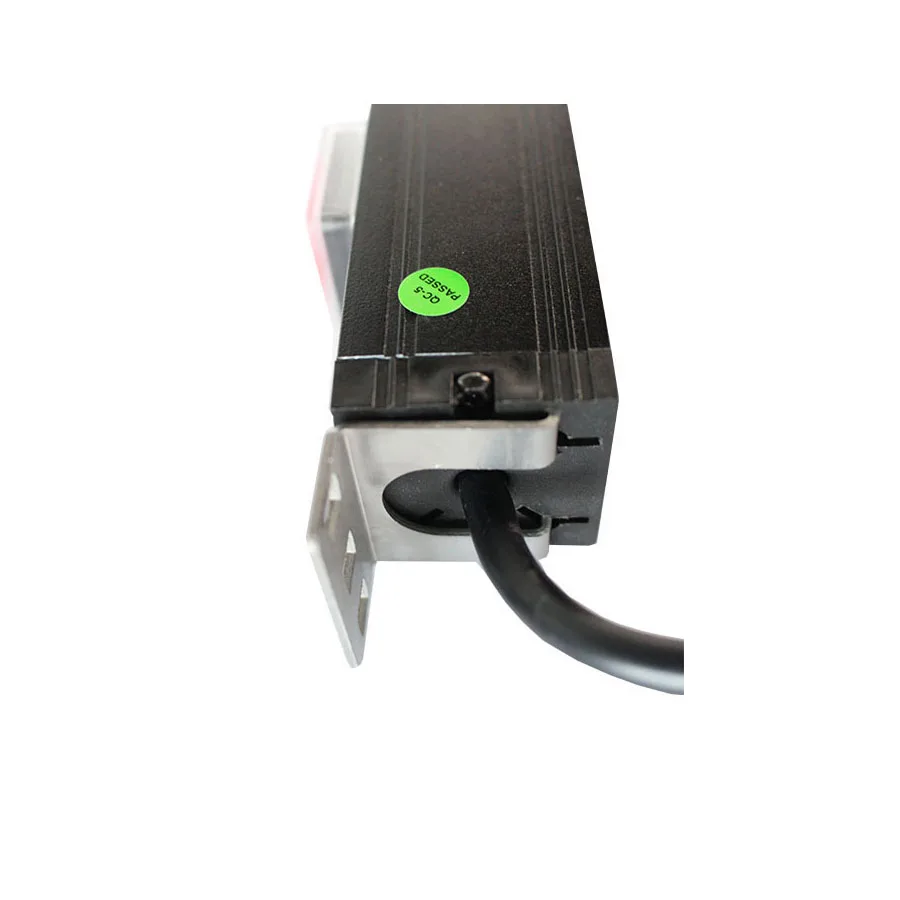 Full Motion 360 Degree Mounting Ears, 1U 19inch 8ways UK power strip