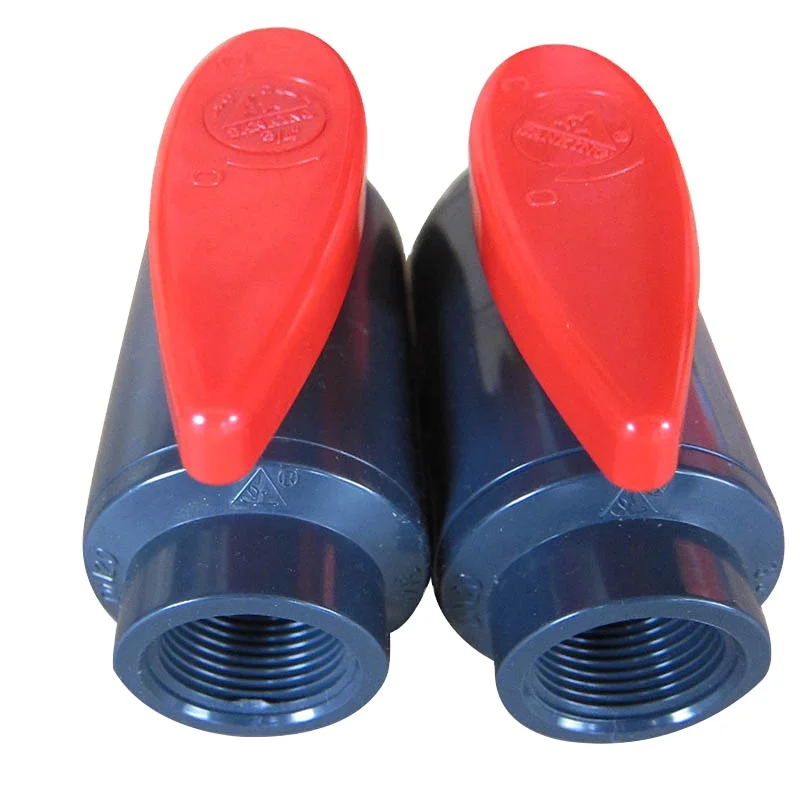The Chinese factory sells special UPVC valves for swimming pool equipment, UPVC simple ball valves, low torque and easy opening.