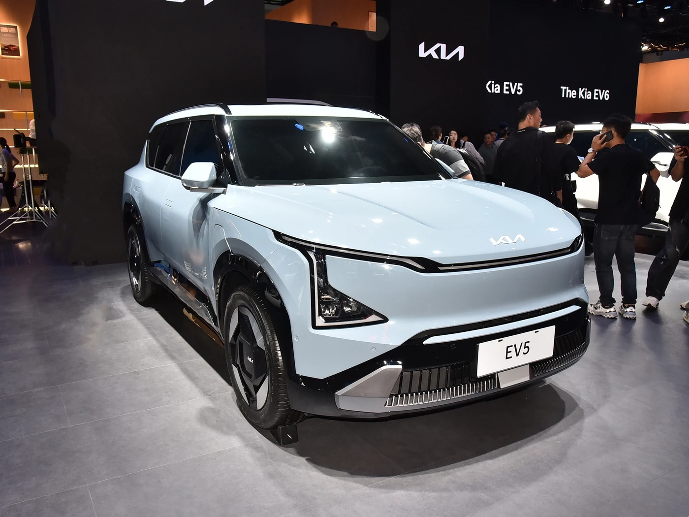 New in market 2024 electric car kia ev5 5 seat luxury SUV ev car 700km long range electric vehicle for adult kia ev 5 for sell