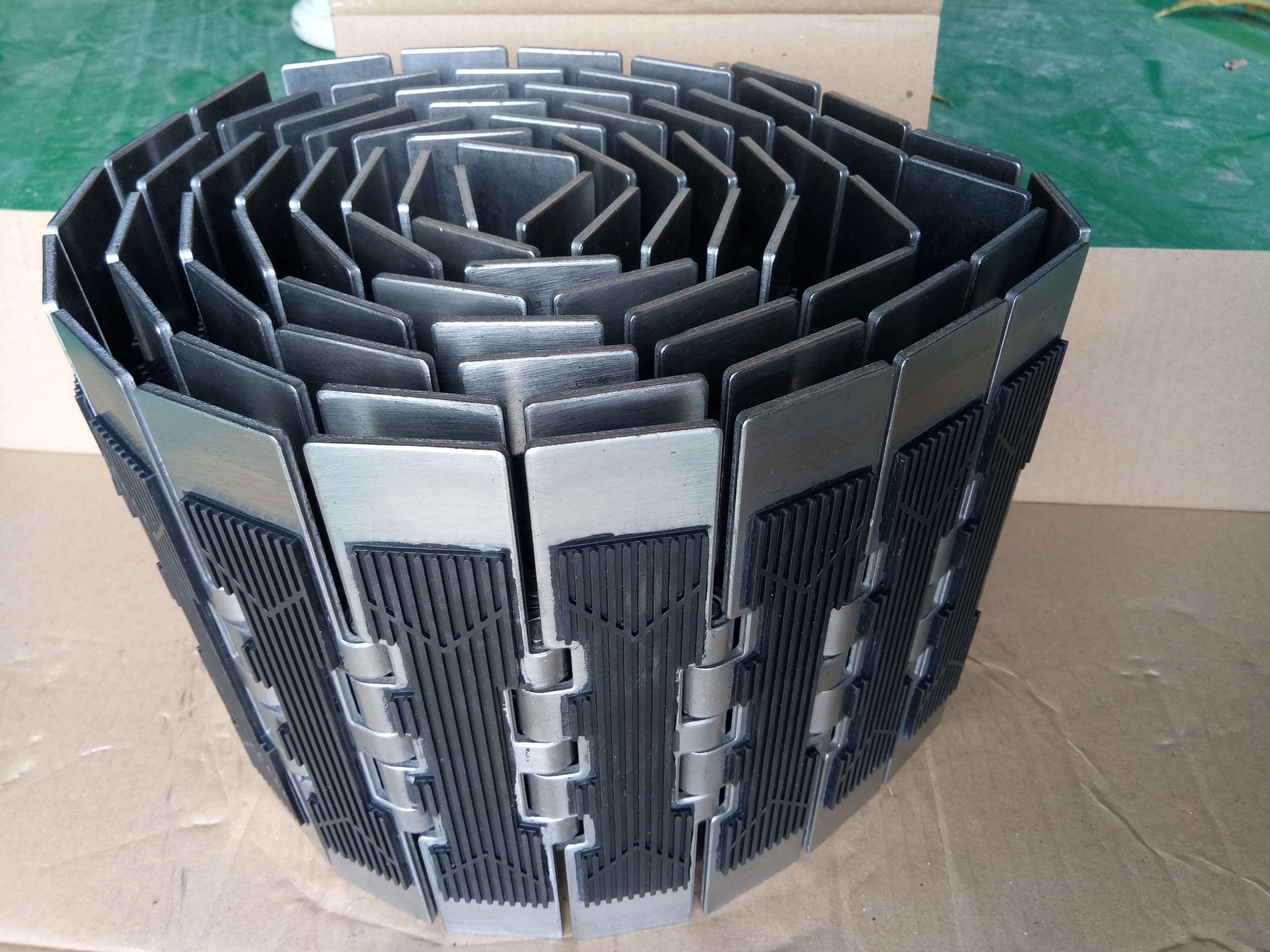 High Quality Double Hinge 802 Straight Run Stainless Steel Table Top Chain Conveyor Chain with rubber