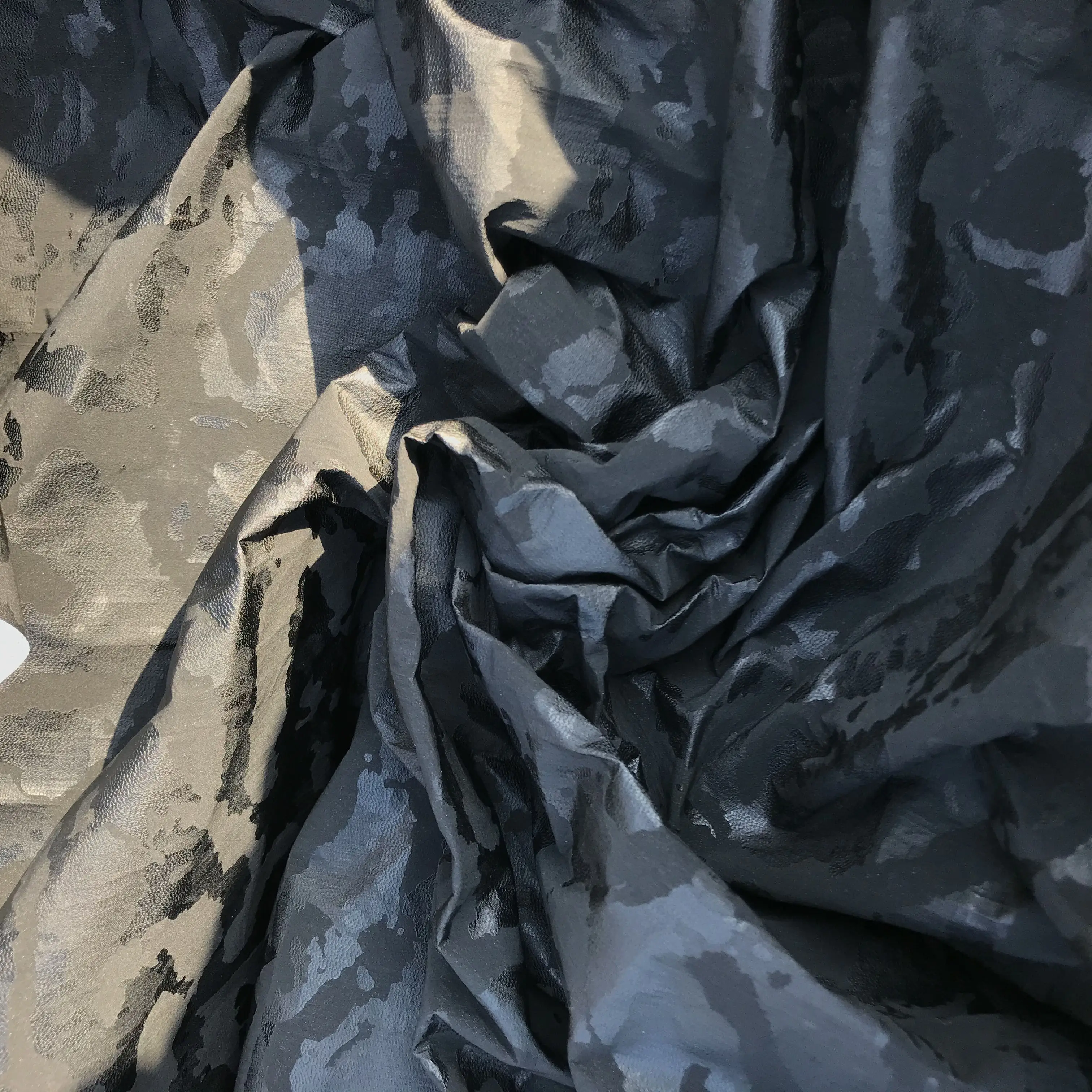 PU coated tyvek 1443R paper rolls for bags and jackets