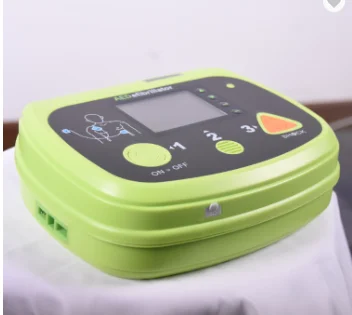 Автоматический дефибриллятор с TFT дисплеем 3,5 дюйма для предотвращения непреднамеренной дефибрилляции