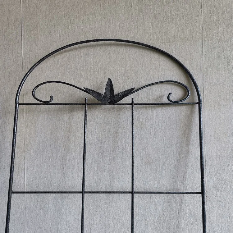Iron Garden Trellis Metal Plant Support Stake Flower Climbing Sticks Heart Round Shaped Garden Trellis For Climbing Plants Metal