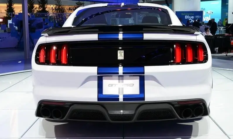 Для Ford Mustang 2015 2016 2017 комплекты корпусов Shelby Premium PP Материал задний