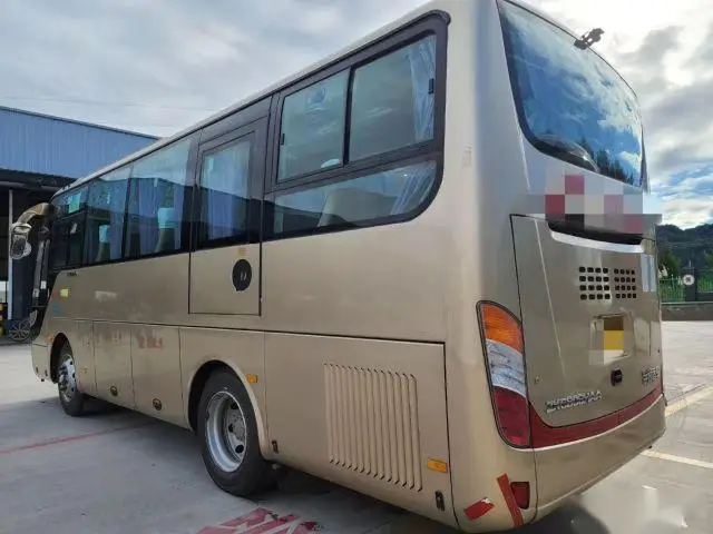 36 Used Diesel Manual Minibus and 8-Meter Coach Bus zk6808 Cheap Buses for Sale in China