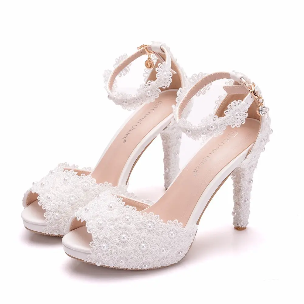 
White Lace Flowers Pearls Peep Toe Sandals Open Toe Thin High Heels Platform Women Pumps Shoes Wedding Bride Sandals 