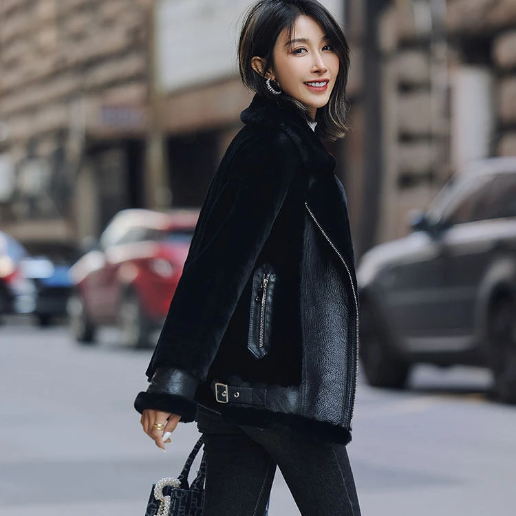 2021 new fashion winter faux sheepskin leather jacket Zip Up with Pockets women fashion jacket modern fur jacket