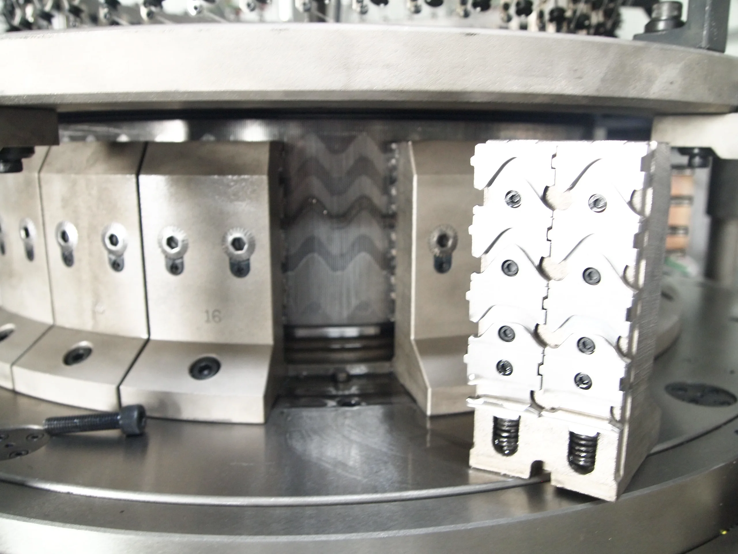 New Single Knitting Machine