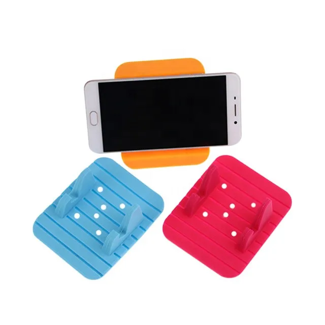 Universal  Non-slip Silicone Anti Slip Mat Car Mobile Phone Holder Adjustable mount Stand holder For iPhone6 7 GPS Xiaomi