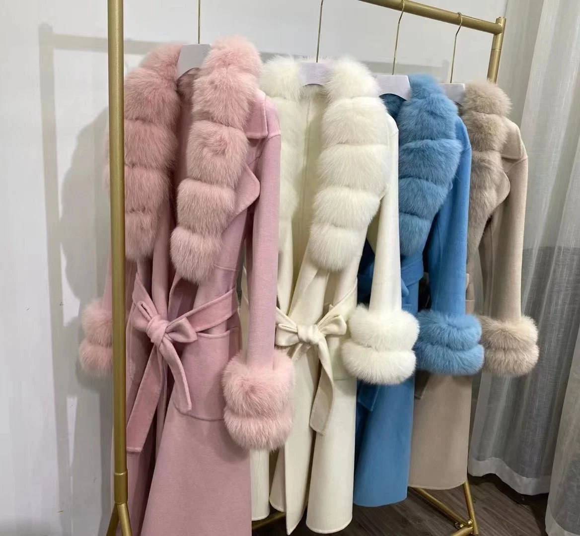 Hot Sale Cashmere Fur Coat Big Fox Fur Collar Wool Walking Coat Hand Stitched Woolen Overcoat Winter Clothes for Women