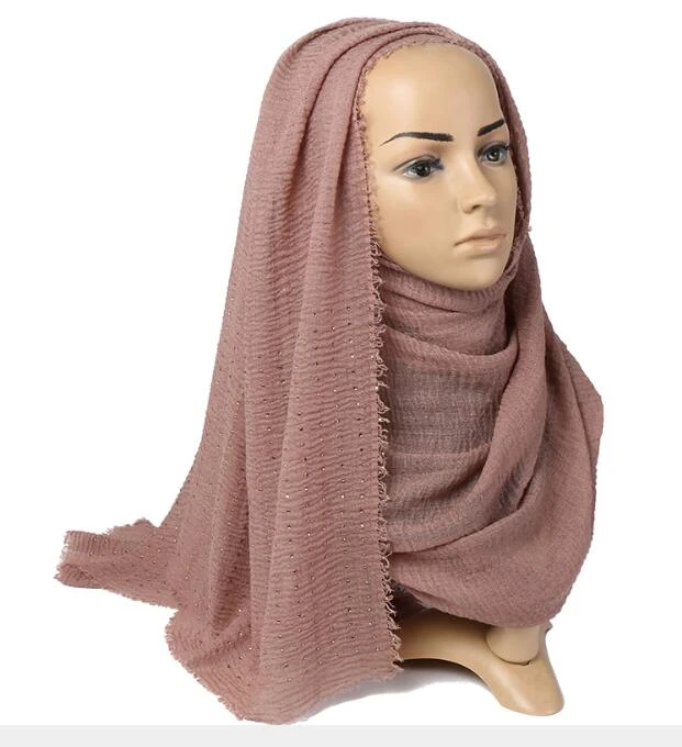2020 Fashion Plain Color Wholesale Crinkle Cotton Hijab with Pearl