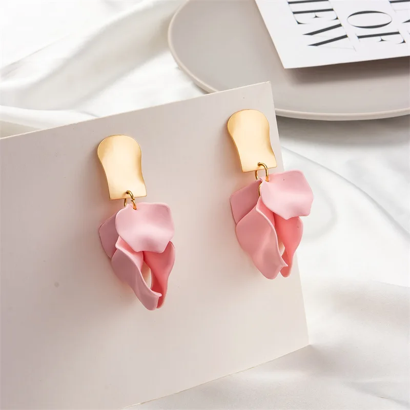 Manufacturers Wholesale luxury high-end earrings irregular petal tassel earrings exaggerated personalized earrings