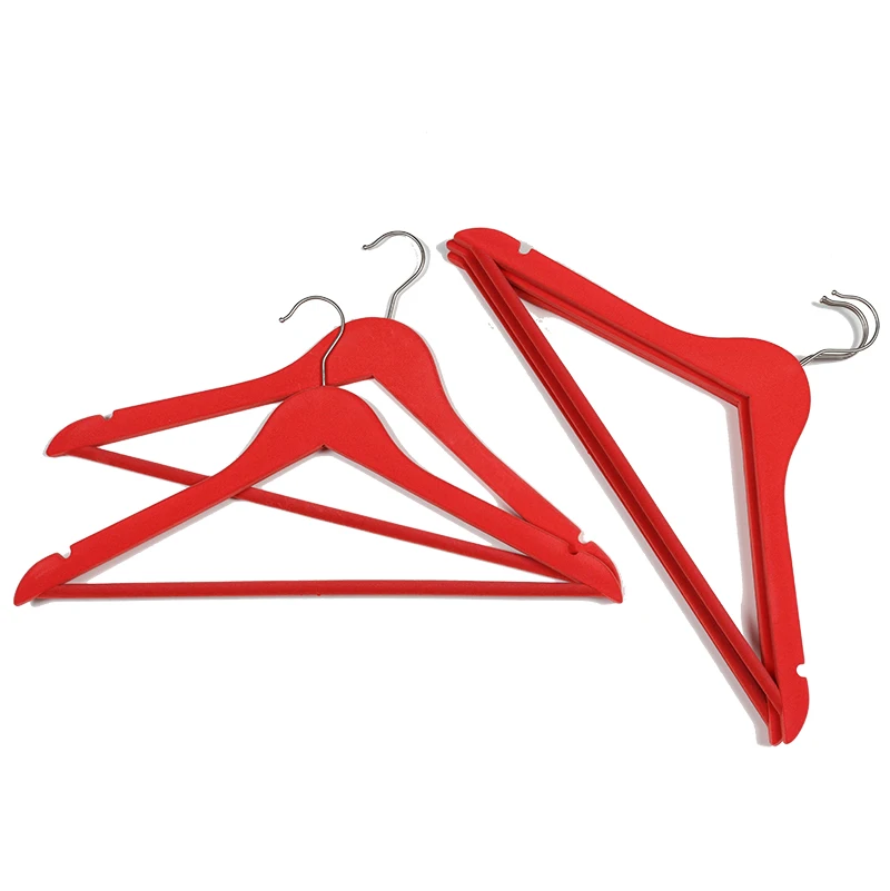 New Arrival Colorful Living Room Flocking Hangers with Bar Custom Logo Wooden Velvet Wide Hanger Customized