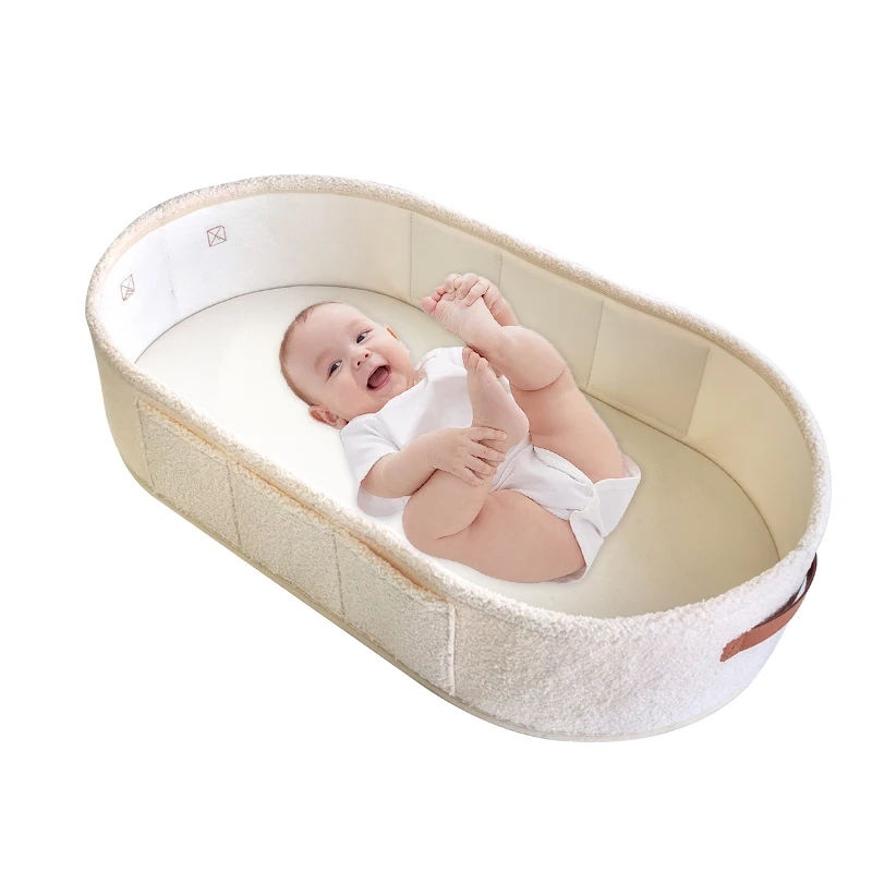 New Design Soft Large Teddy Velvet Gift Moses Basket With Waterproof Changing Pad Nursery Baby Diaper Changing Basket