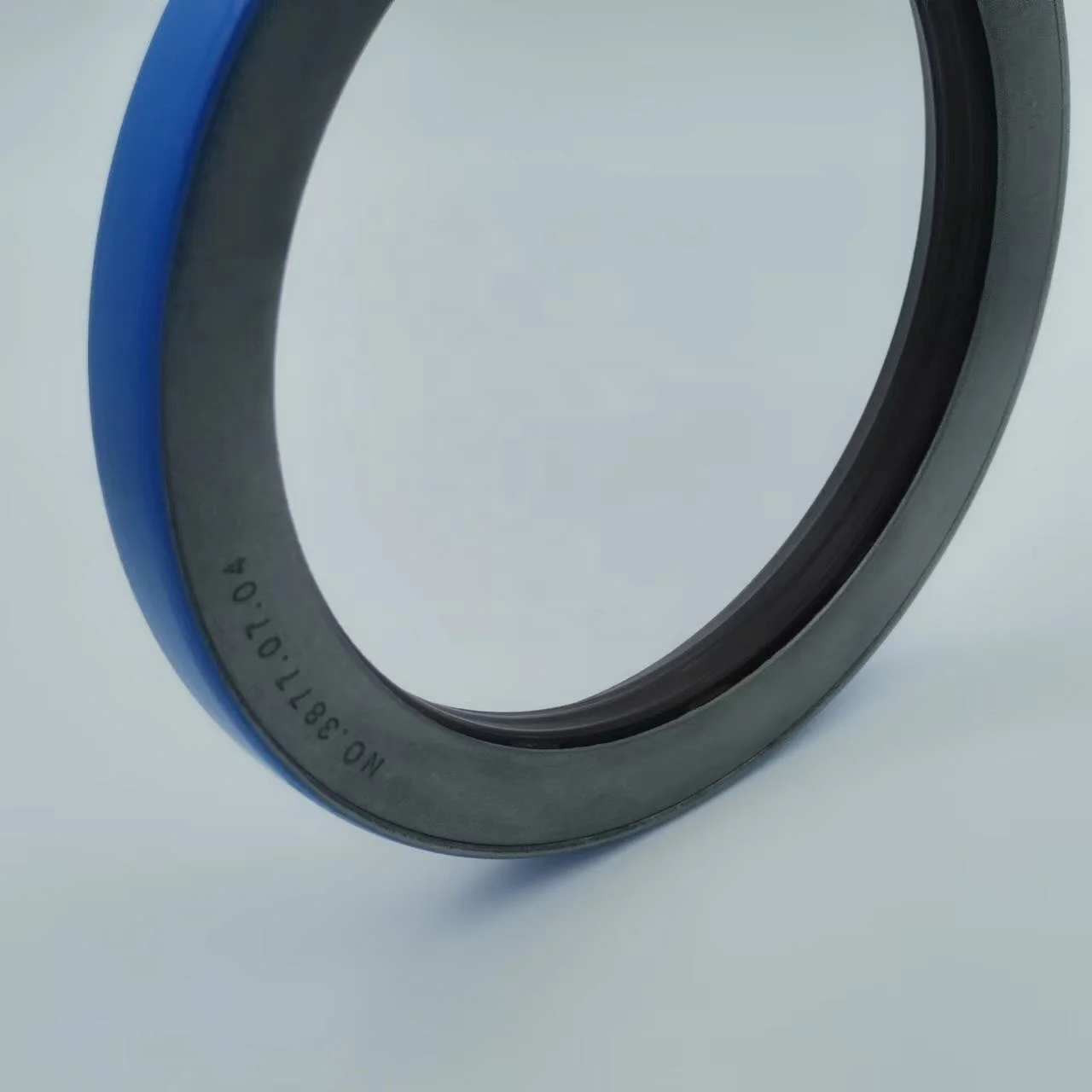High quality wheel oil seal   125*160*17 mm oem 0292766 350984 forDAF