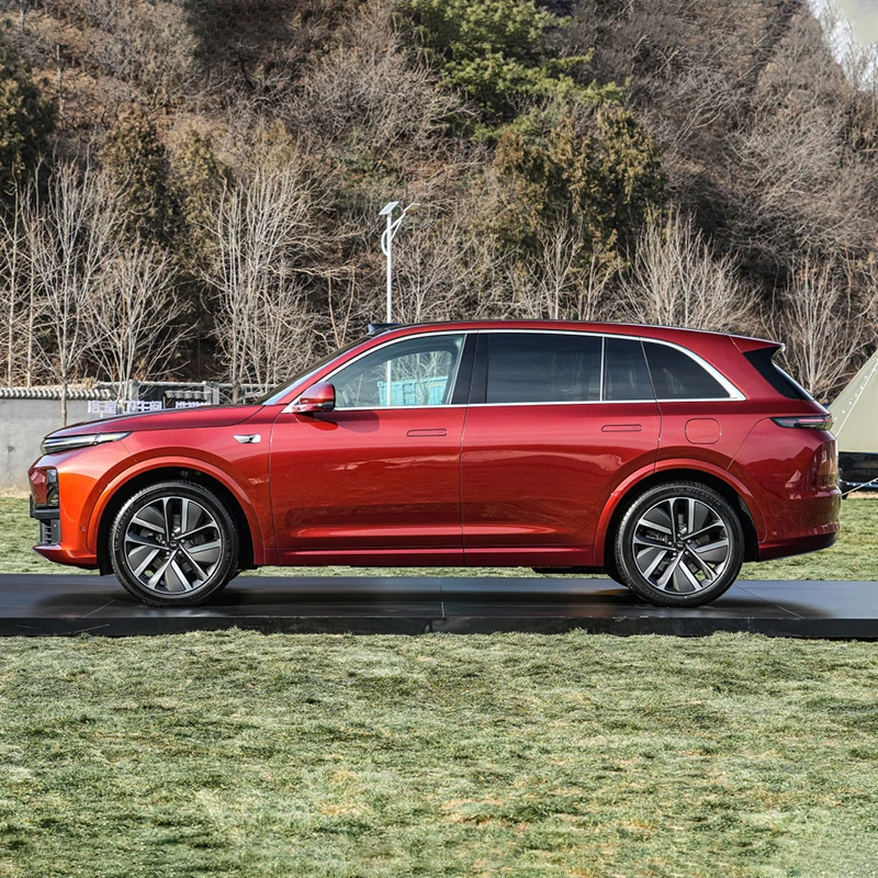 New Design Li Auto L7 Flagship 5-Seat Family Extended-Range Red Electric Car SUV with Long range