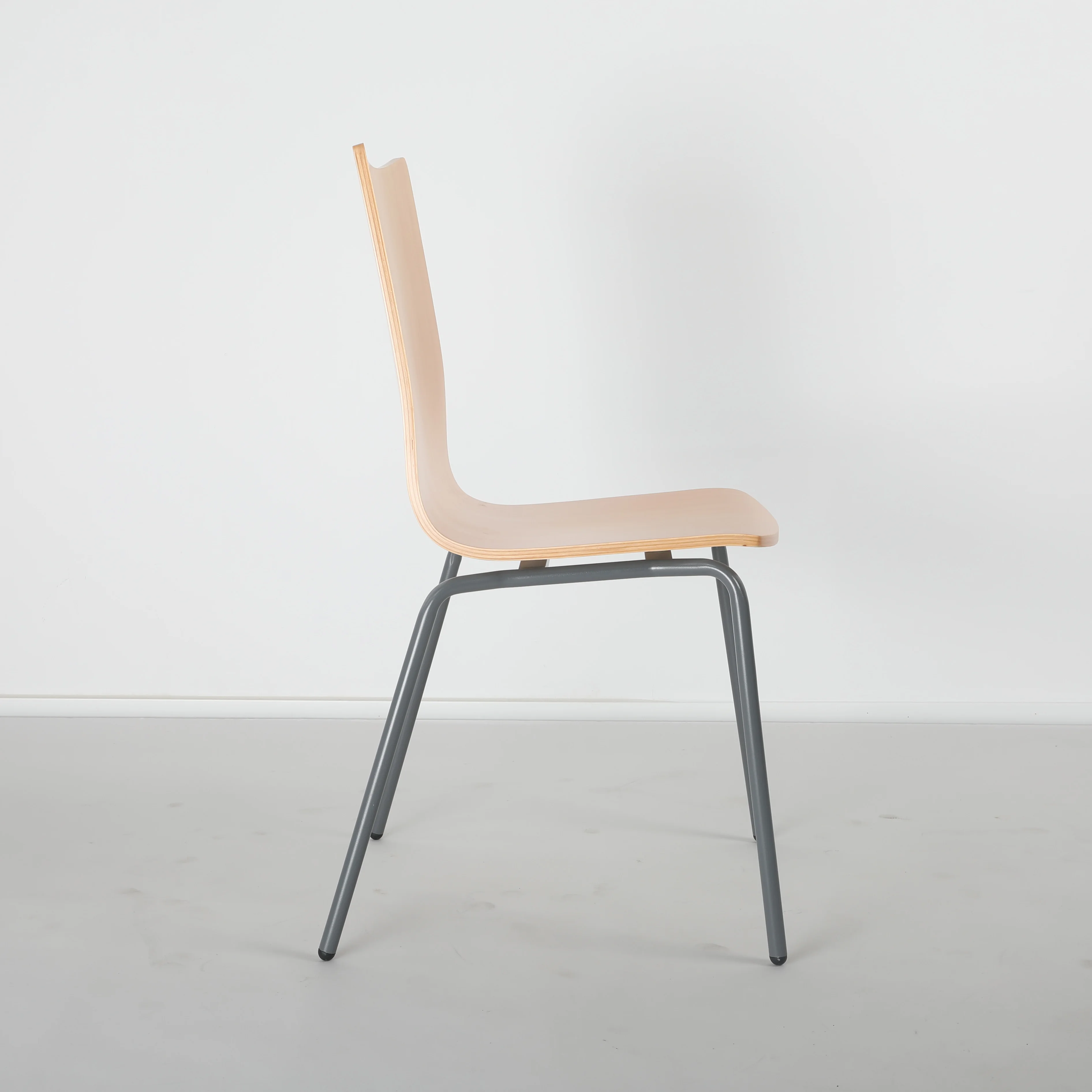 Дешевый ресторанный обеденный стул из бентового дерева