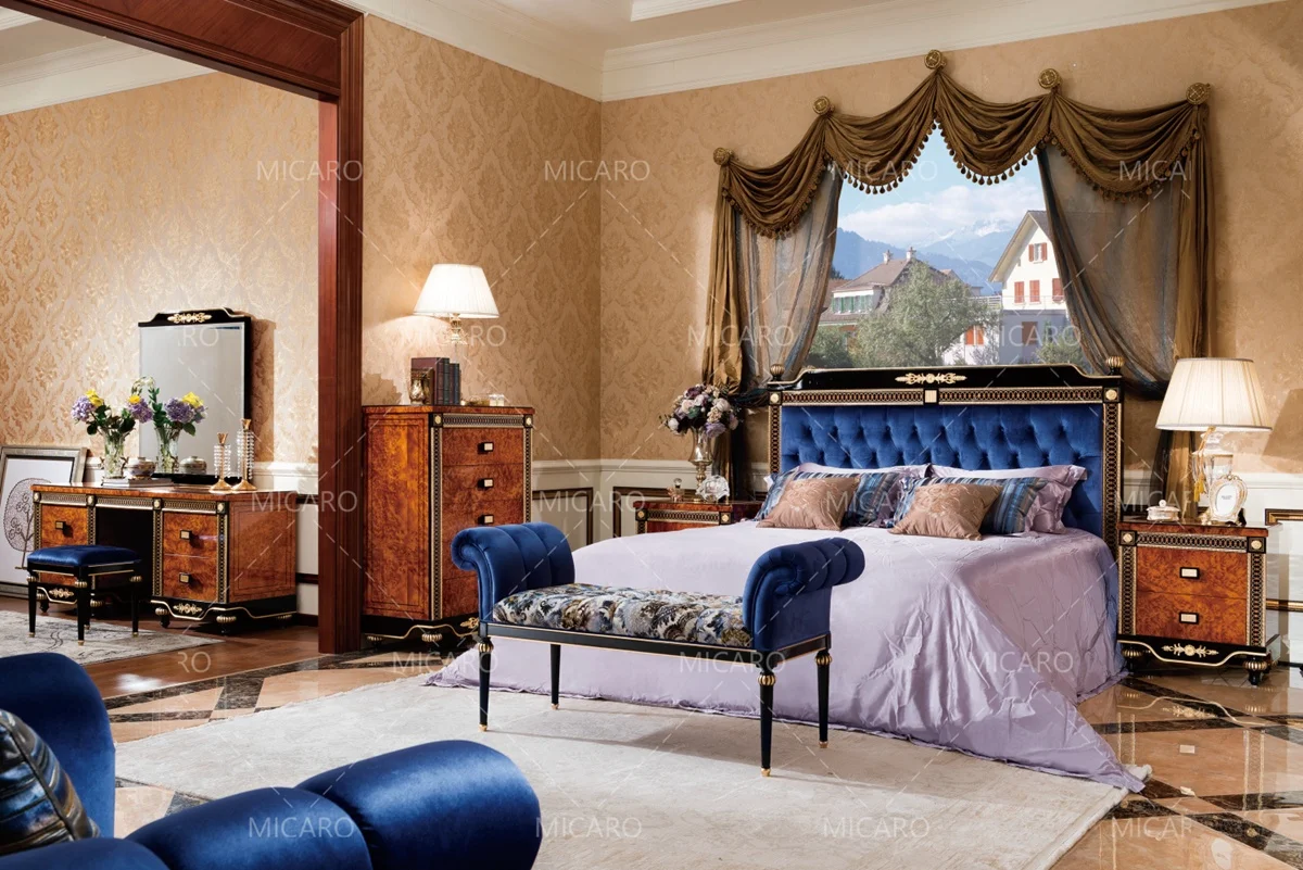 Royal luxury elegant bed fram gold leaf wood carved bedroom furniture