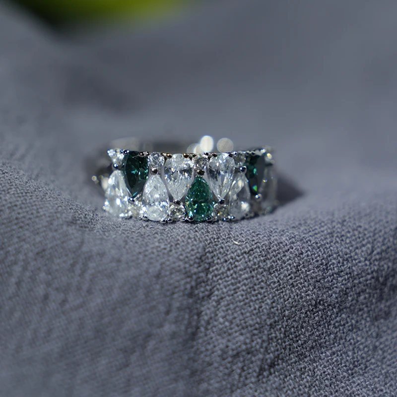 Hot Selling S925 Sterling Silver Blue Green Gemstone Pear Cut Moissanite Diamond Ring