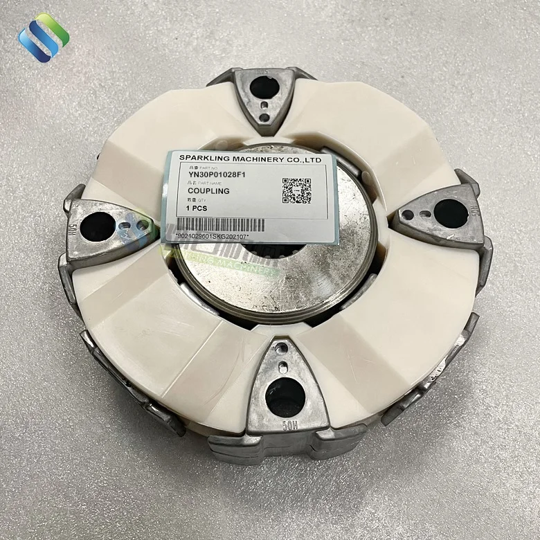 YN30P01028F1 COUPLING of SK200-8 SK210D-8 E235BSR Parts for Excavator