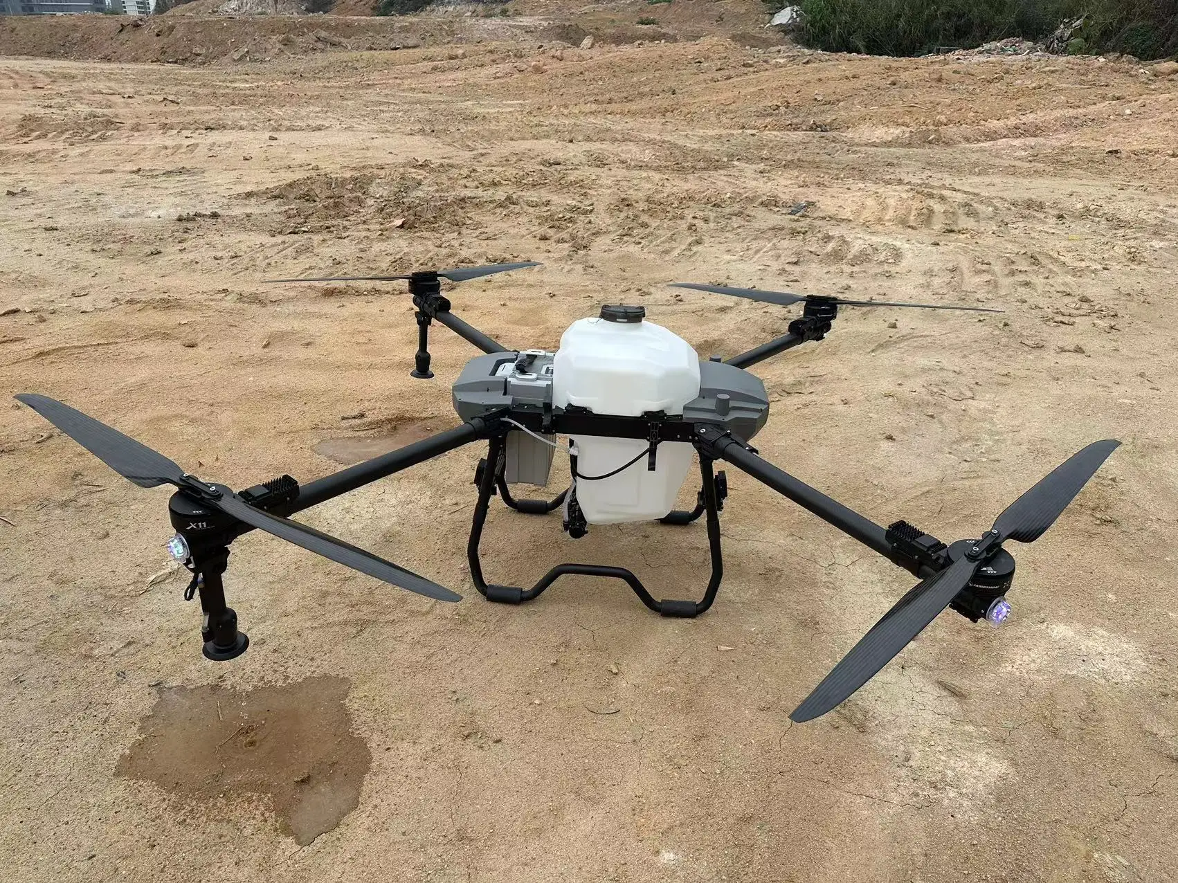 Factory Direct Selling Farming Drone Manufacturer Pesticide Agriculture Spraying Intelligent Sprayer Agricultural