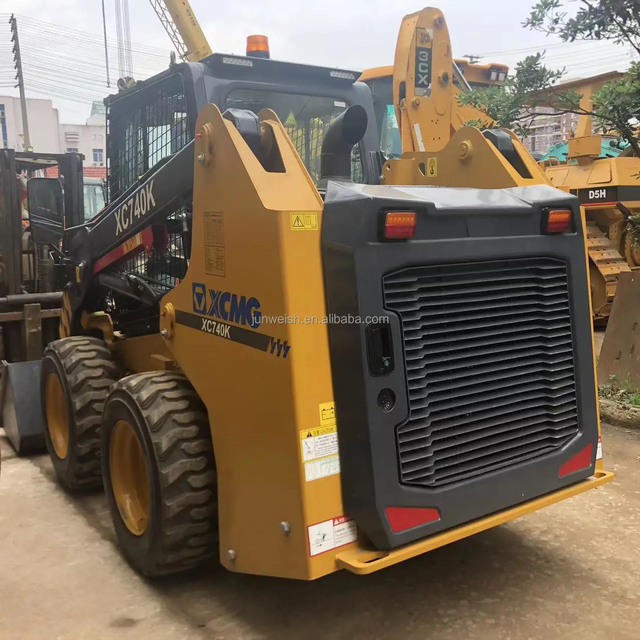 XCMG manufacturer XC740K XC760K brand new small skid steer loader with snow plow attachment price for sale