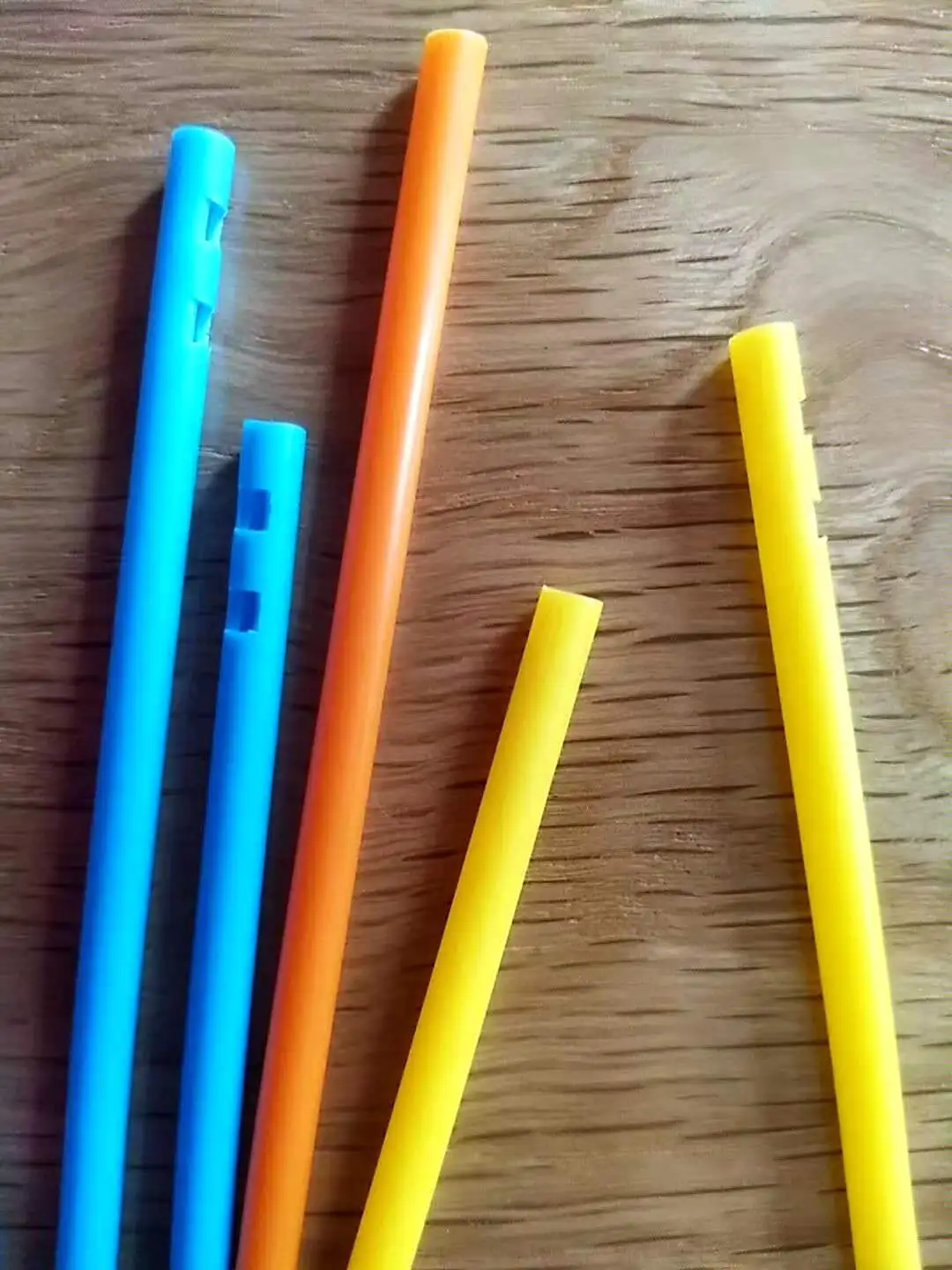 PLASTIC TUBES BARS RODS HARD STICK SINGLE DOUBLE NOTCH SCREW CUT FOR LOLLIPOP FOOD GRADE ARTICLES MADE OF POLYPROPYLENE  STICKS