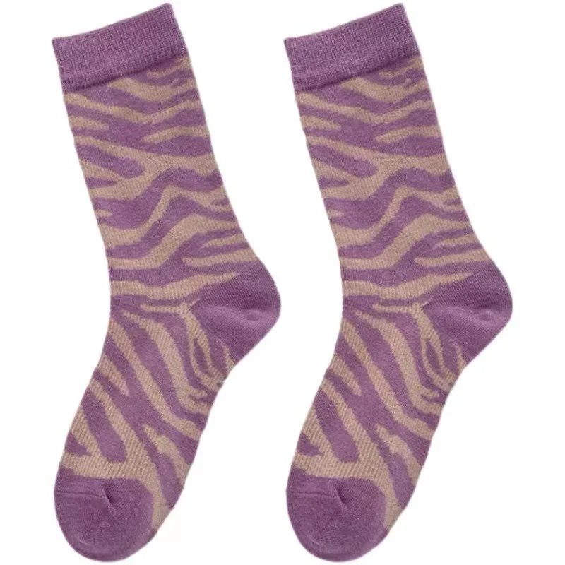 Wholesale Purple cotton mid-tube socks women retro casual crew socks
