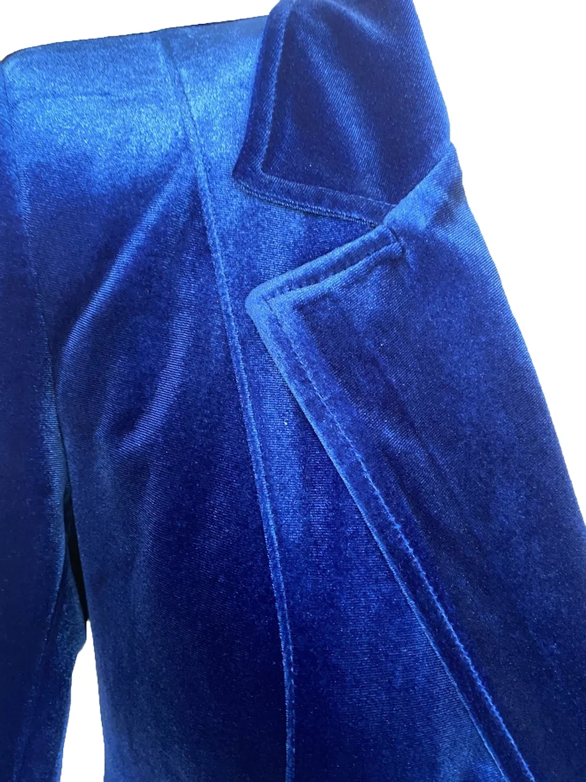 
Stylish blue velvet blazer with buttons 