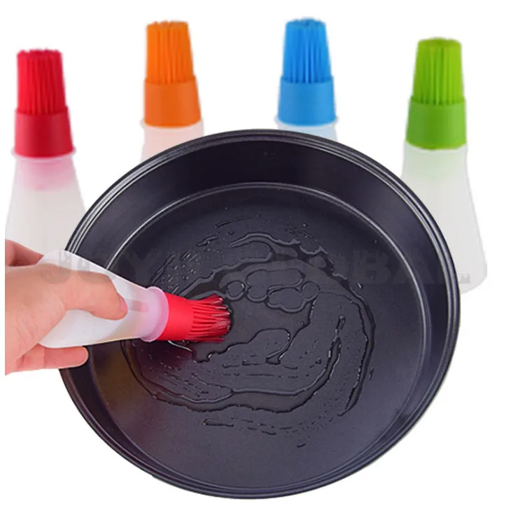 creative cheap promotional kitchen ware products Portable Silicone Oil Bottle With Brush Baking BBQ Basting Brush Pastry making