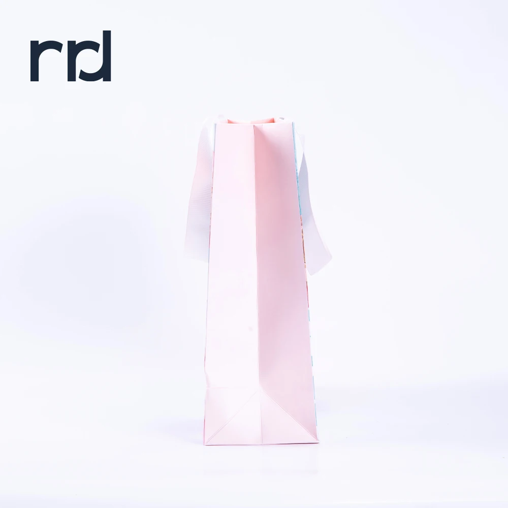 RR Donnelley Luxury Custom Printed Logo advanced sense of delicate flowers wrapped Birthday Party Paper Gift Bags with Handles