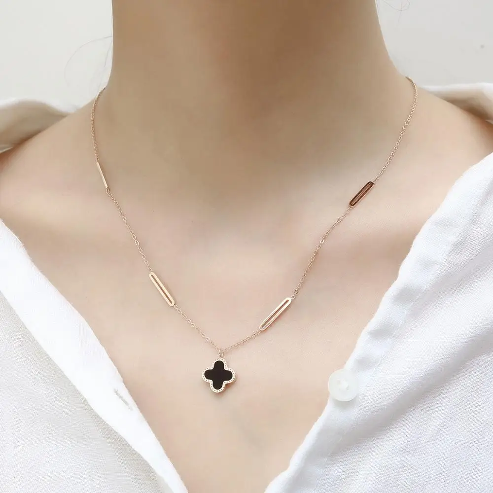 Stainless Steel Black And White Shell Clover Rose Gold Plated Necklace
