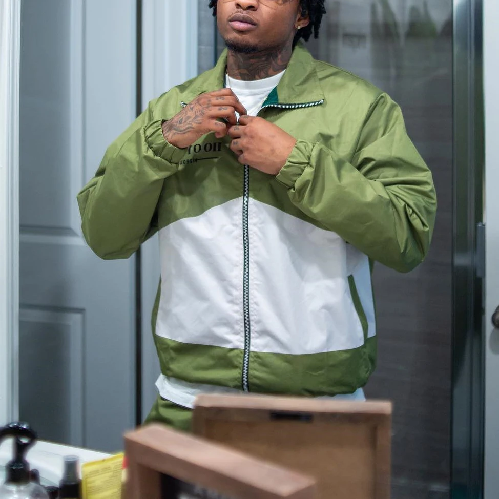 Fashionable Design Custom Logo Noly Windbreaker Tracksuit Joggers Pants Two Piece Windbreaker Set Tracksuits For Men