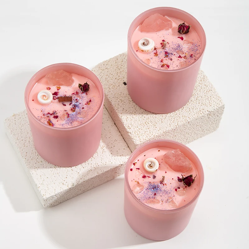 AIKUN Luxury Custom Made Crystal Stone Soy Wax Scented Candle Sweet Cherry Jam Pink Scented Candles in Bulk No Label