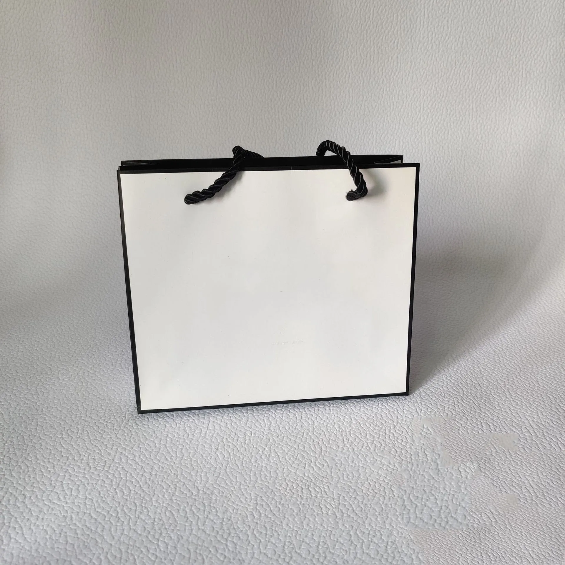 Kingwin Chinese Factory Oem Production Customized Paper Bags Online