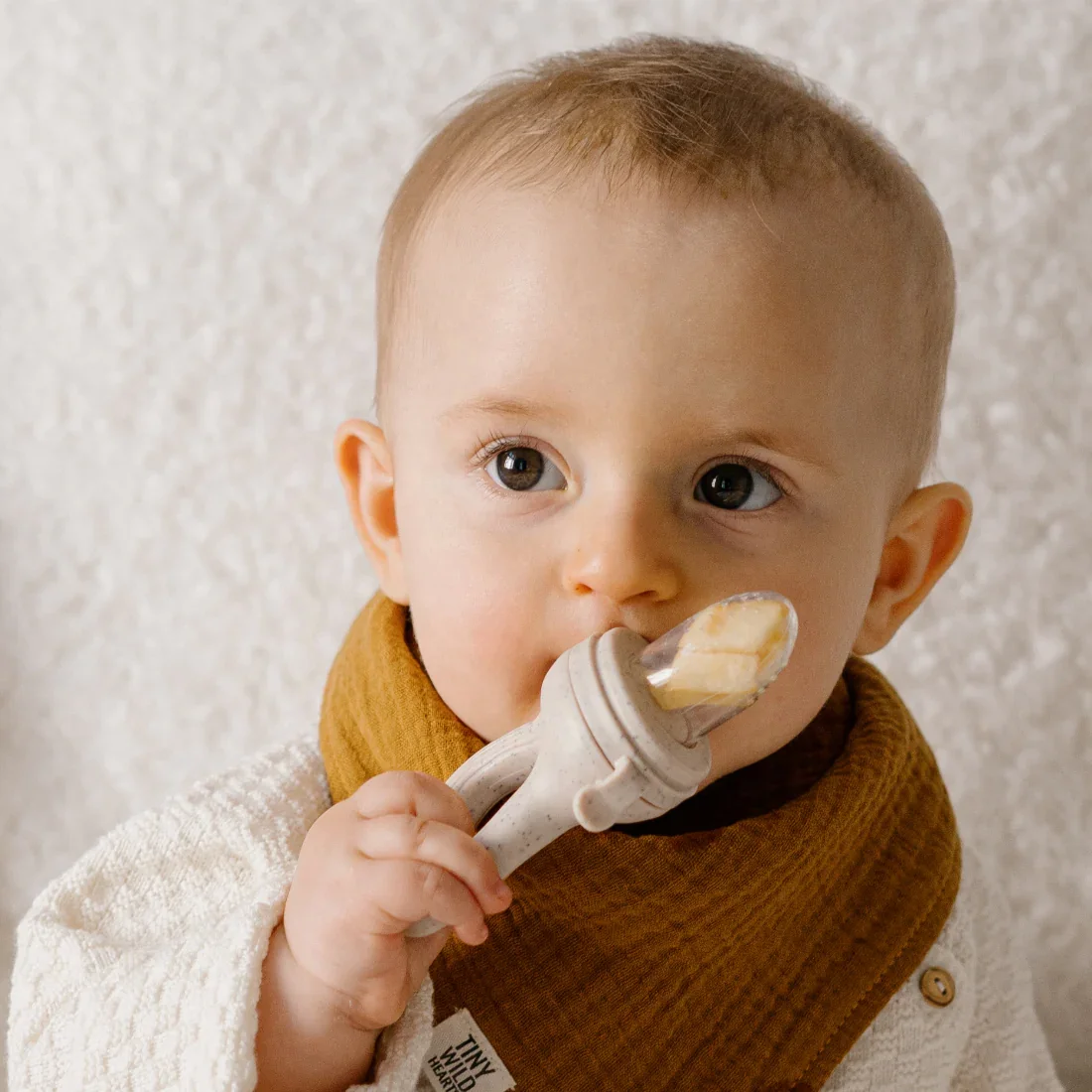 New Design Baby Products for Silicone Baby Feeder Pacifier for 1-2 Kids