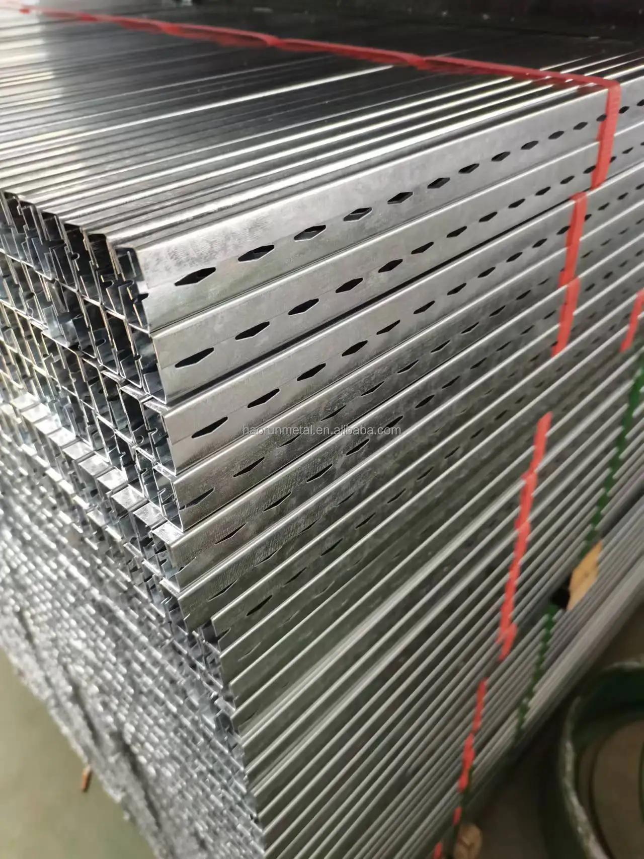 steel frame profile corner angle galvanized  perforated iron corner drywall corner bead