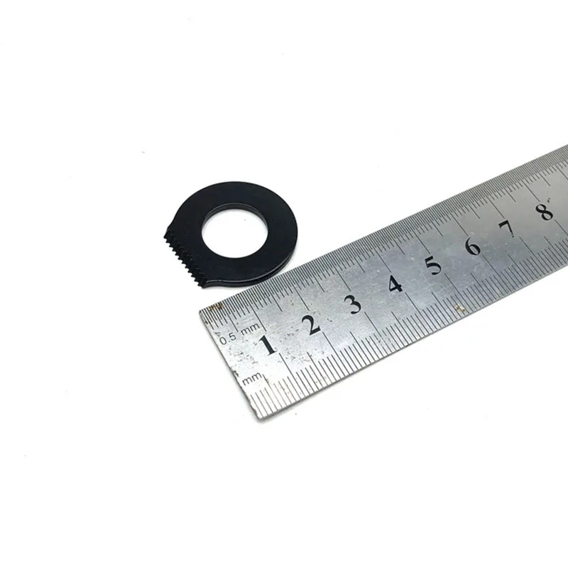 Wholesale black painted stainless steel fire starter eye scraper paracord survival bracelet accessory