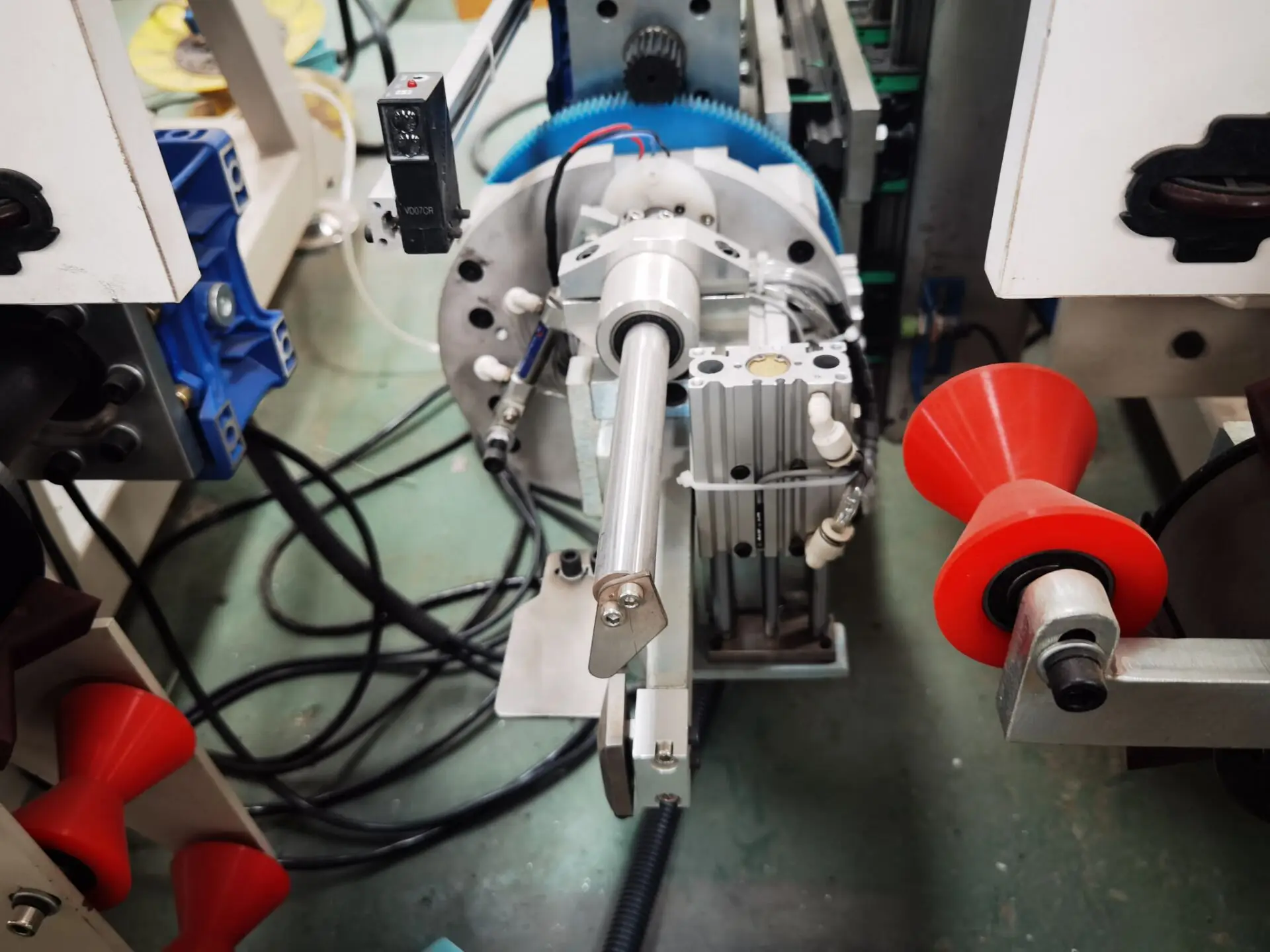 Insulating glass production machine sealing machine double glasses window rotating table