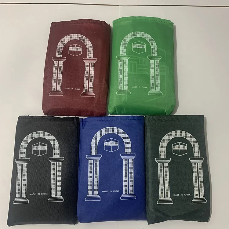 Cheap Wholesale Factory Islamic Gift Travel Muslim Portable Prayer carpet Rug Pocket Mat Islamic Prayer Mat