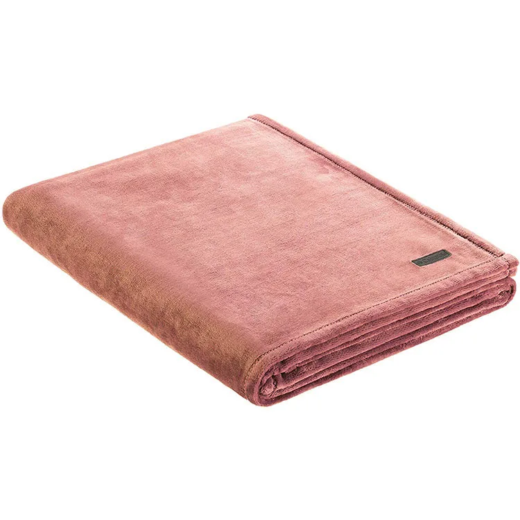 100% Polyester Super Soft  Warm and Cozy  Fleece Blanket  with rolling packing