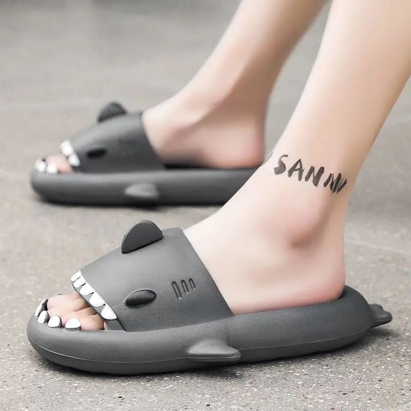 2024 Wholesale custom logo Cartoon Shark Shape Slides For Children EVA Shark Shape Soft Slippers Adult Kids Home Beach Outdoor