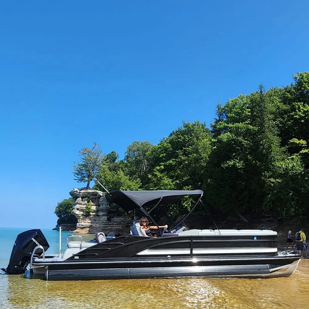 Speedboat Luxury Yacht Catamaran Sport Fishing Boat with Outboard Engine for Sale