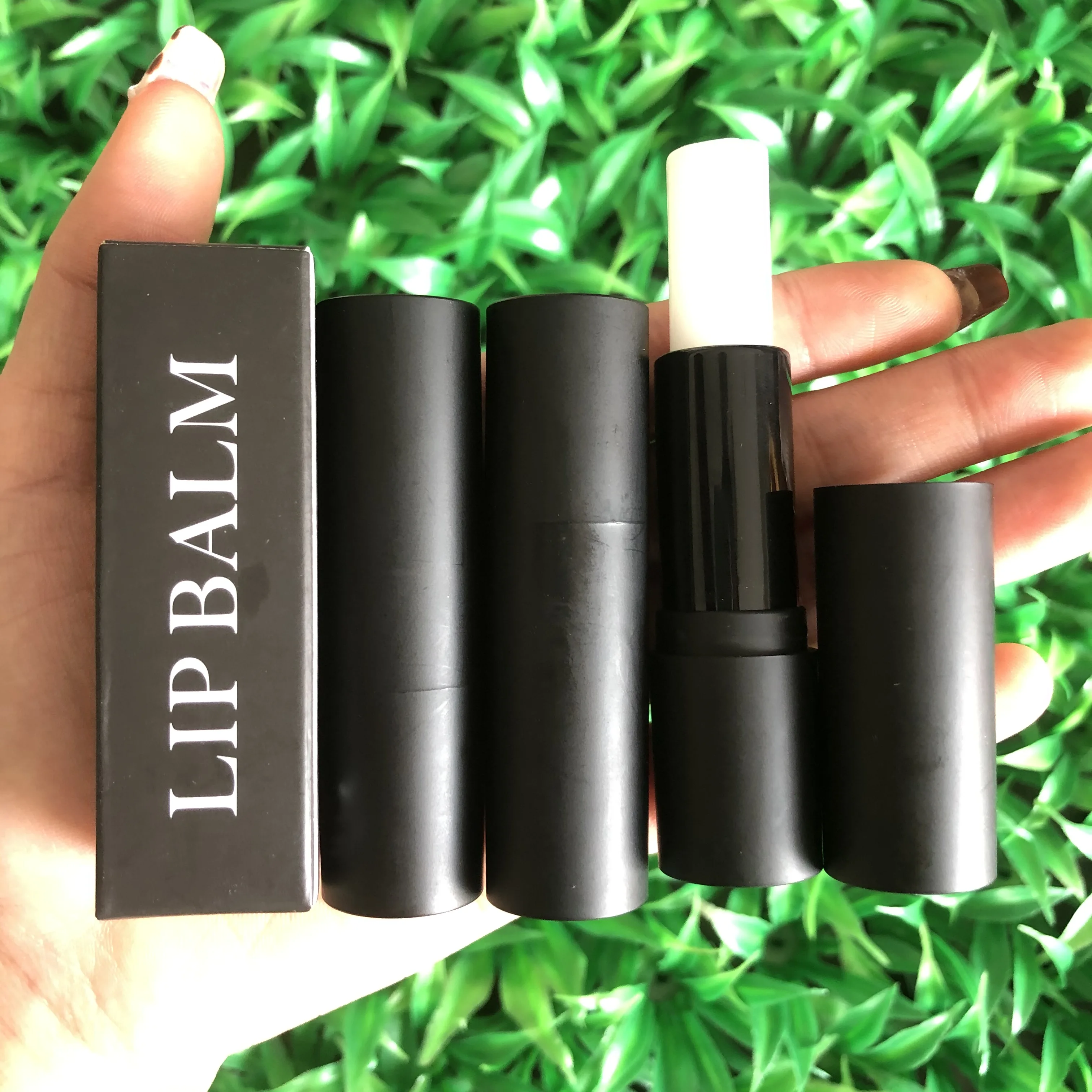 OEM Custom Logo Men Face Makeup Repairing Lip Balm Moisturizing Natural Organic Lip Balm