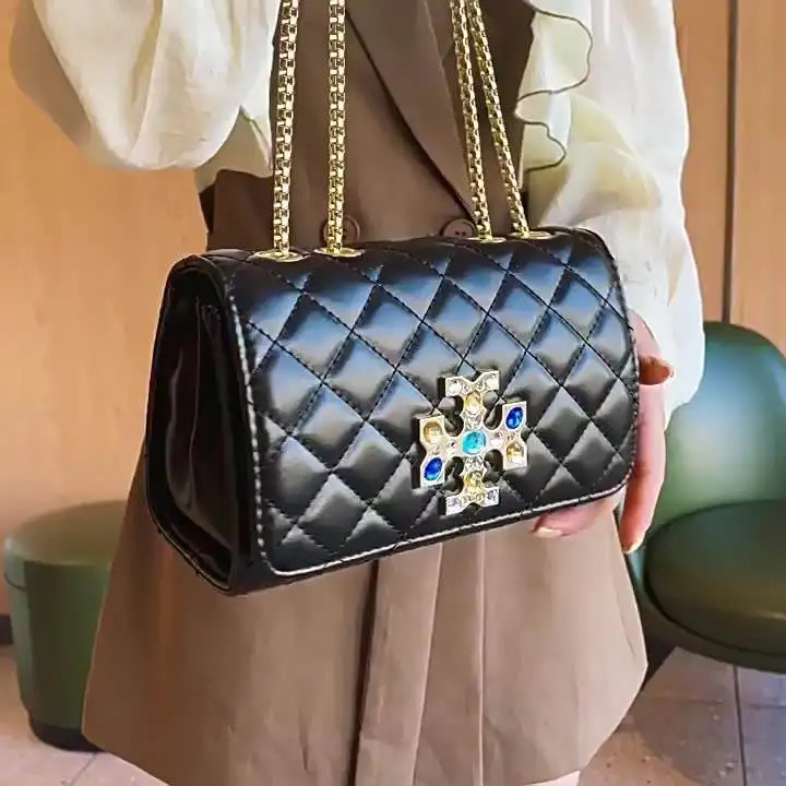 Wholesale Small Capacity Phone Rattan Designer Crossbody Clutch Girls Casual Bag Women Purse For Ladies 2023 Handbag