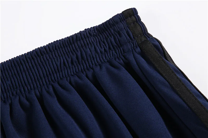 Custom Soccer Wear Design Club Team Name Football Set Football Shirts Thailand Soccer Uniform Kit Set Sublimated Soccer Jerseys