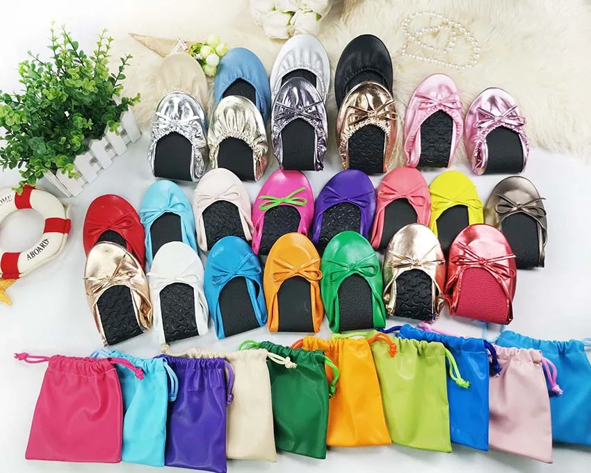 2022 customize made in China cheap wedding gift items cheap disposal woman flat shoes in matching bags