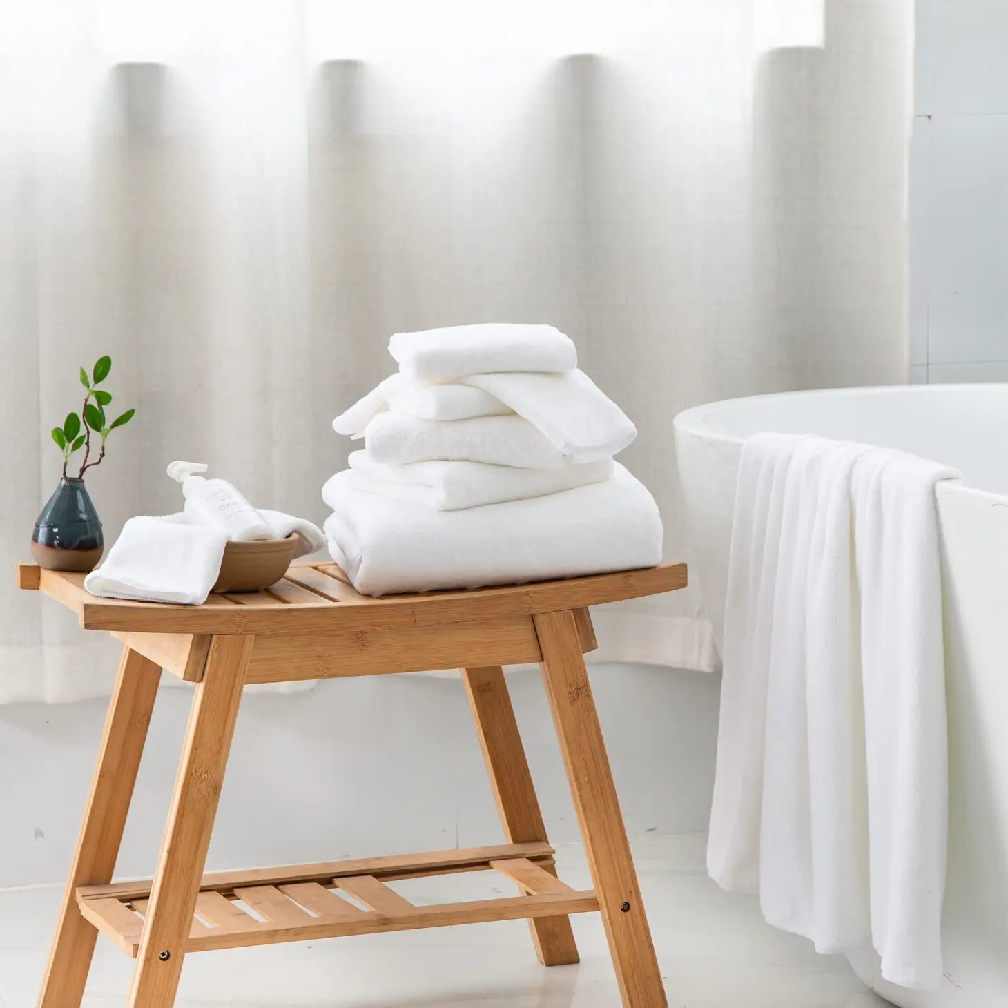 Easy Customize Hot Sale Luxury 5 Star White Softness Home Textile hotel platinum satin luxury 100% cotton towel