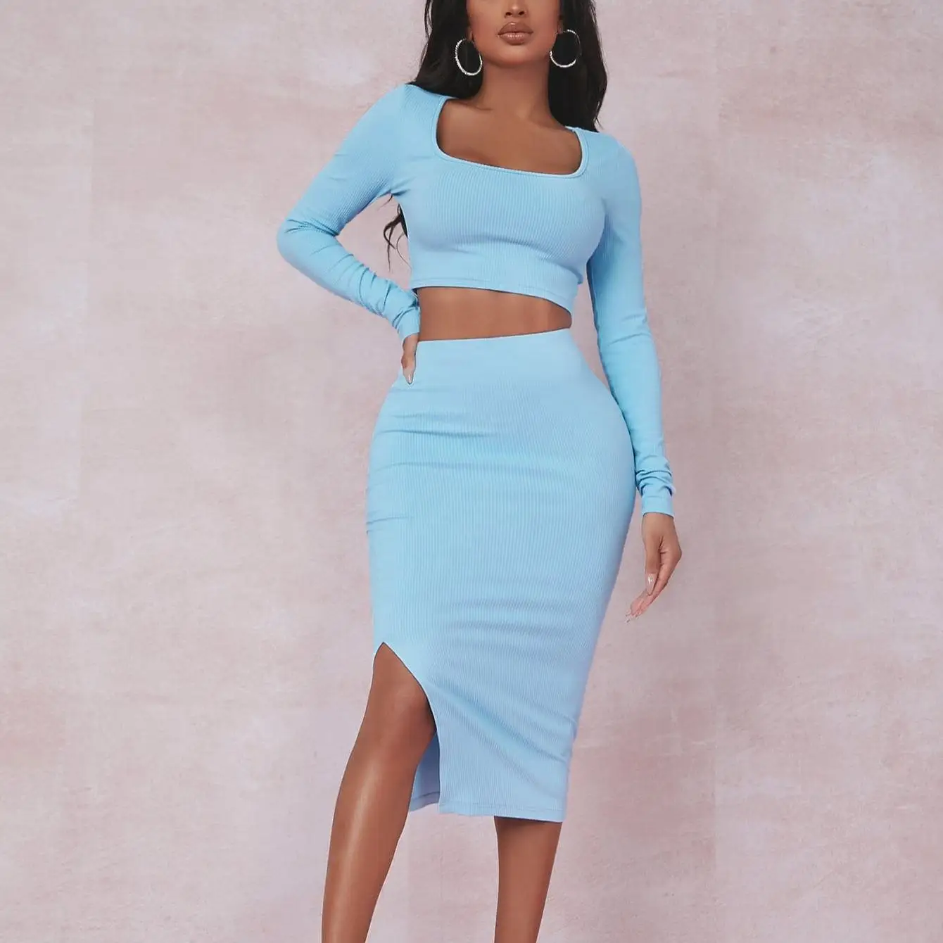 Женский комплект из двух предметов с юбкой