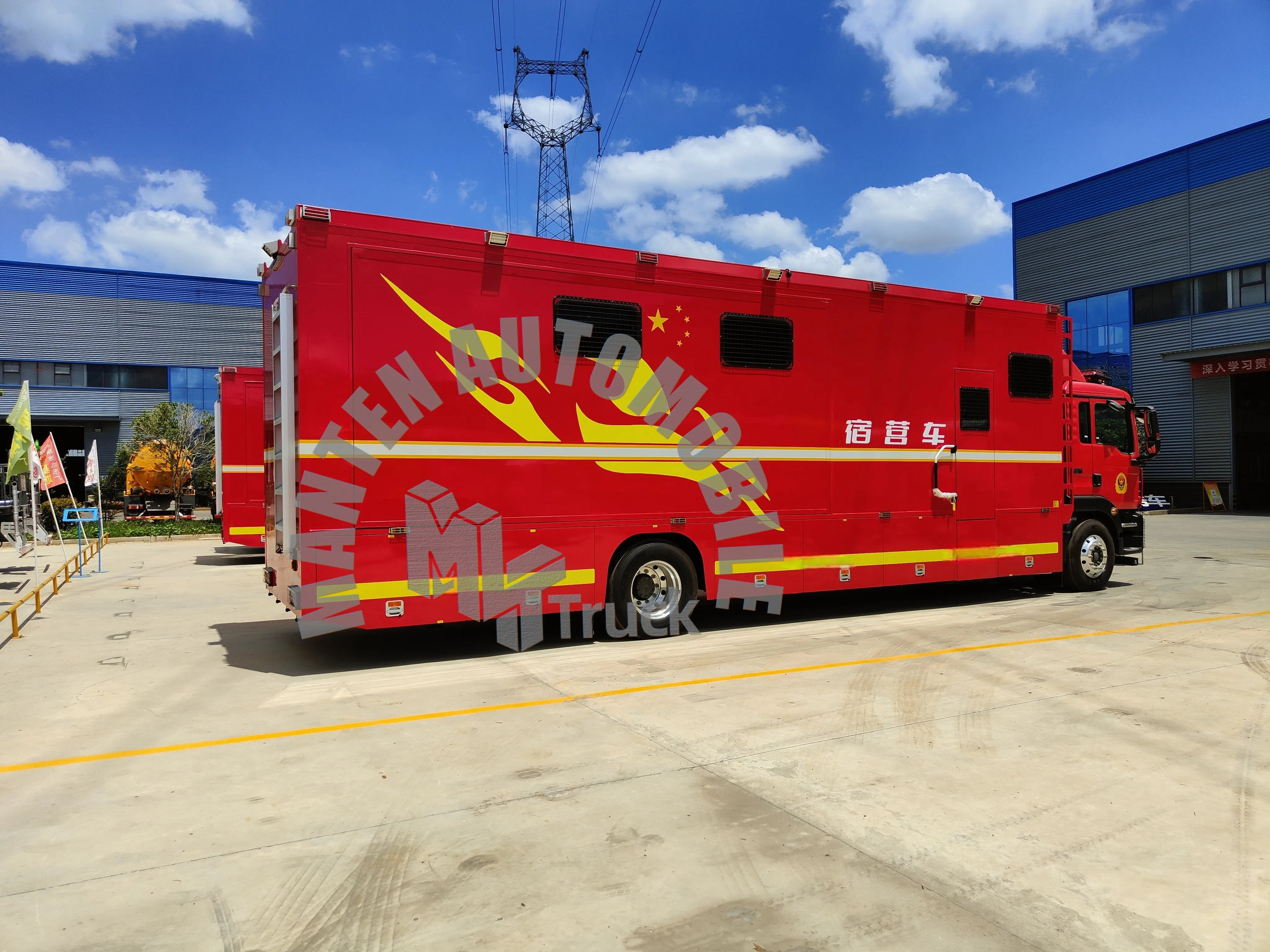 China Brand HOWO 4*2 4x2 Coastal Trailer All-Terrain Van Classic RV Expedition Motor Coach